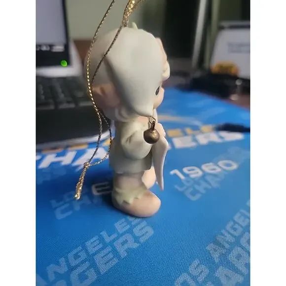 Precious Moments 1998 I’m Sending You a Merry Christmas 455628 Ornament - Picture 3 of 9